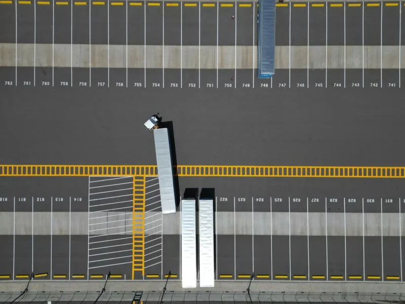 Crane Rental Cost Comparison: Dubai vs Abu Dhabi vs Sharjah - Red Tiger Cranes