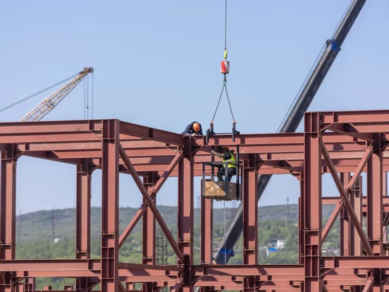 8-Tonne vs 25-Tonne vs 50-Tonne Crane: Which Size Do You Need? - Red Tiger Cranes