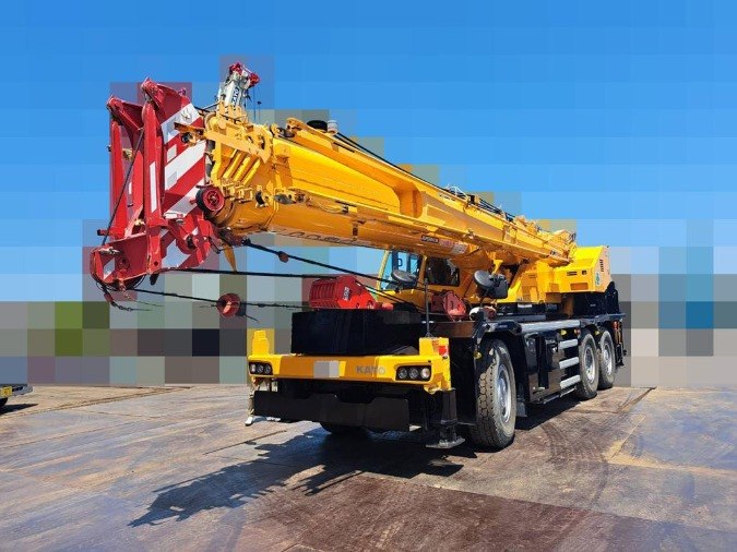 Kato KR50H boom extended