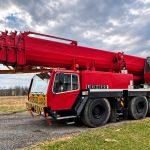 Liebherr LTM 1100 side view