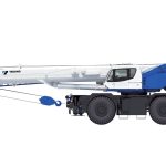 Tadano GR700EX side view